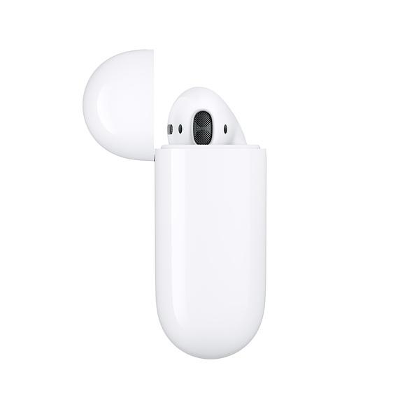 AirPods with Wireless Charging Case