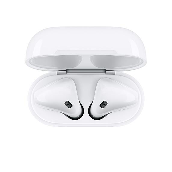 AirPods with Wireless Charging Case